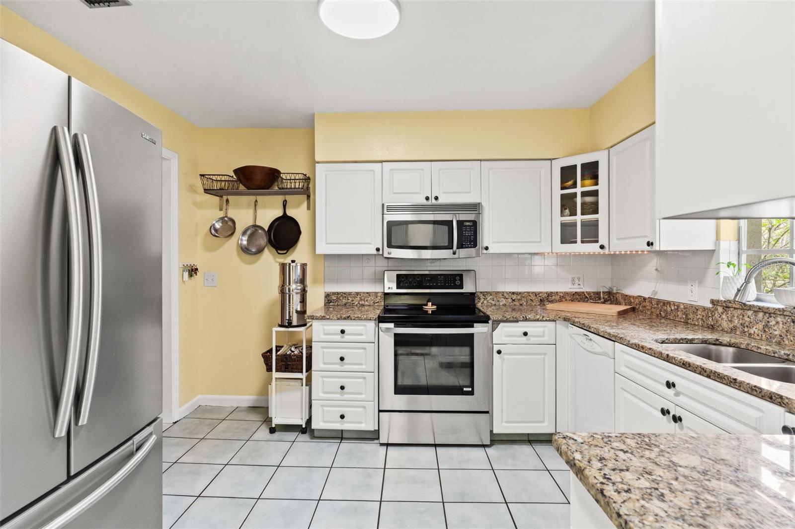 RIVER HEIGHTS - Residential