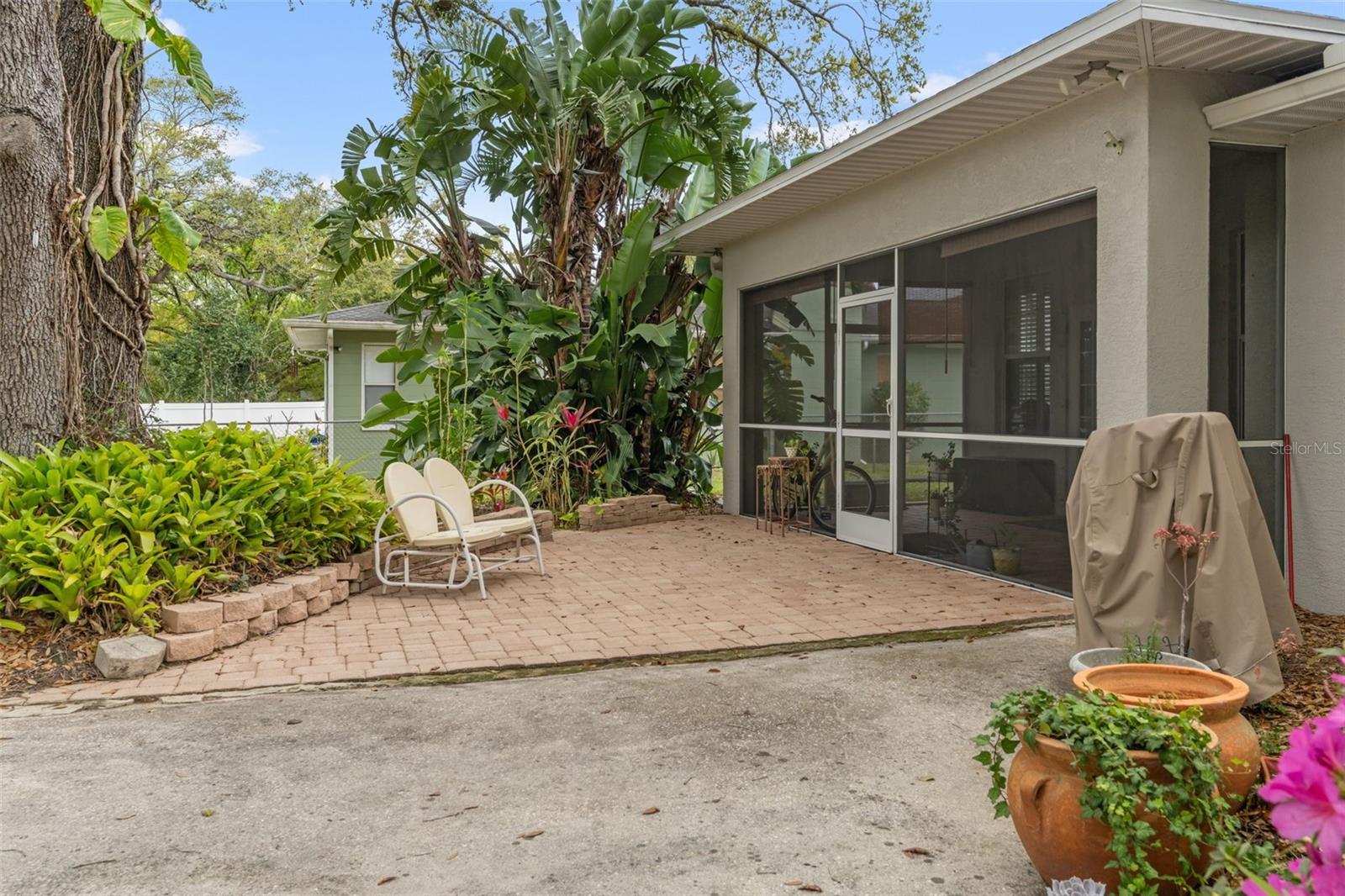 RIVER HEIGHTS - Residential