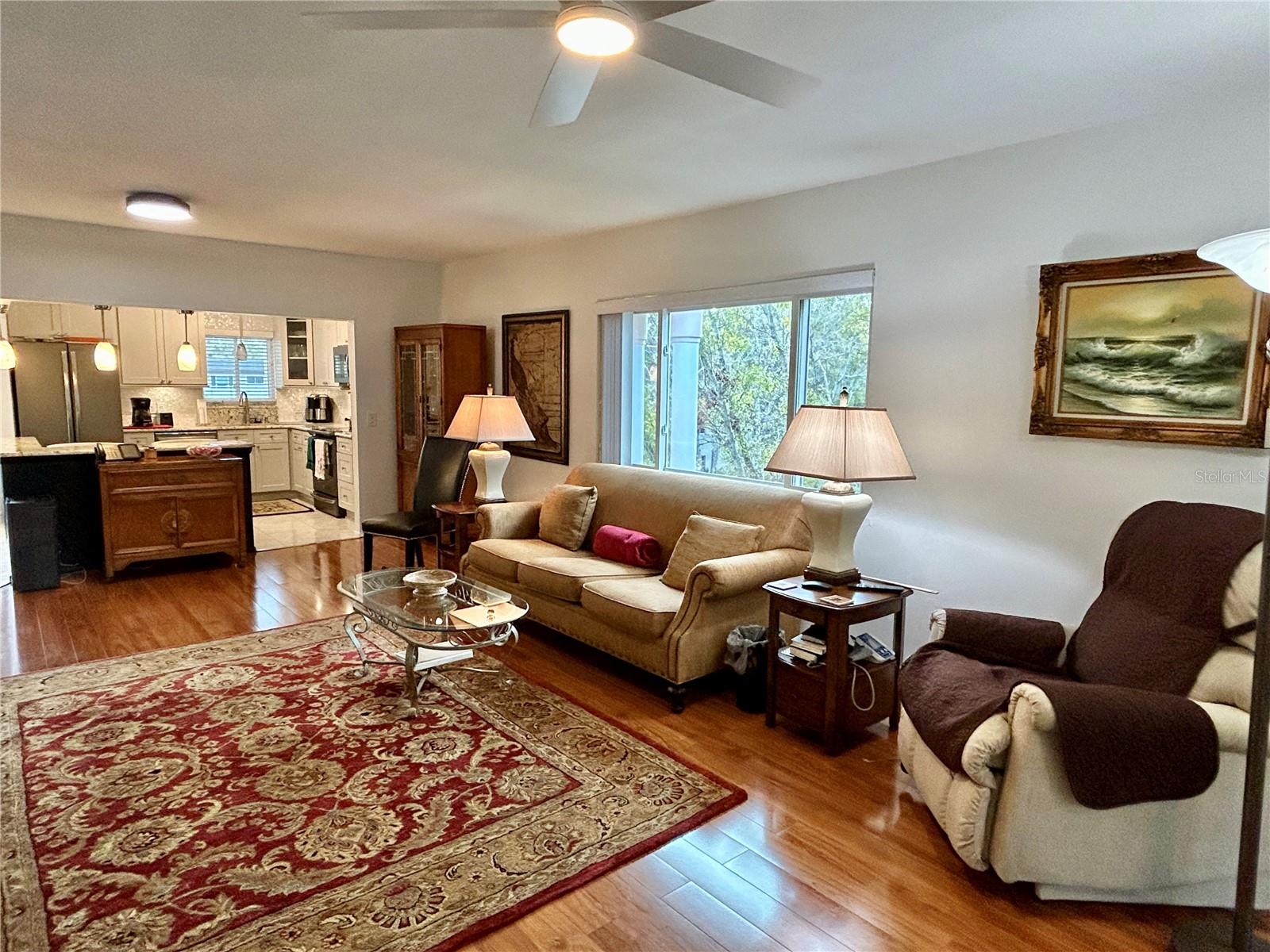 ON TOP OF THE WORLD - Residential