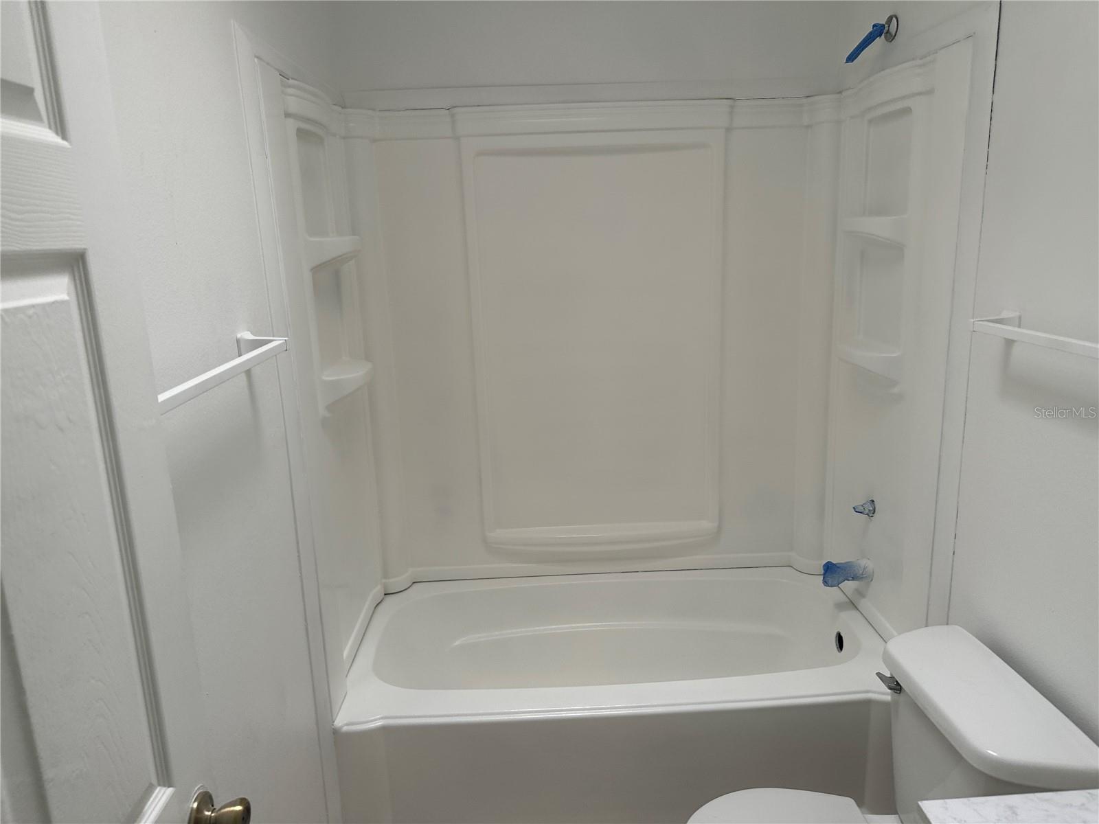 BELLEVIEW HEIGHTS ESTATE - Residential Lease