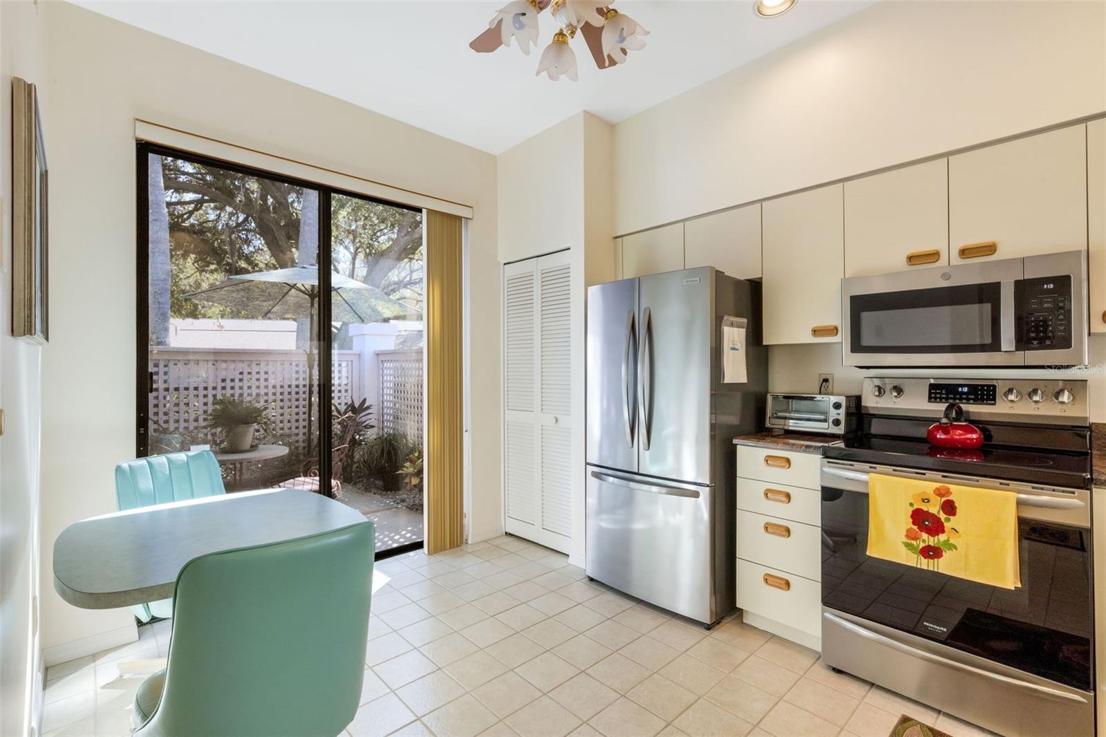 HAMPSTEAD HEATH - Residential