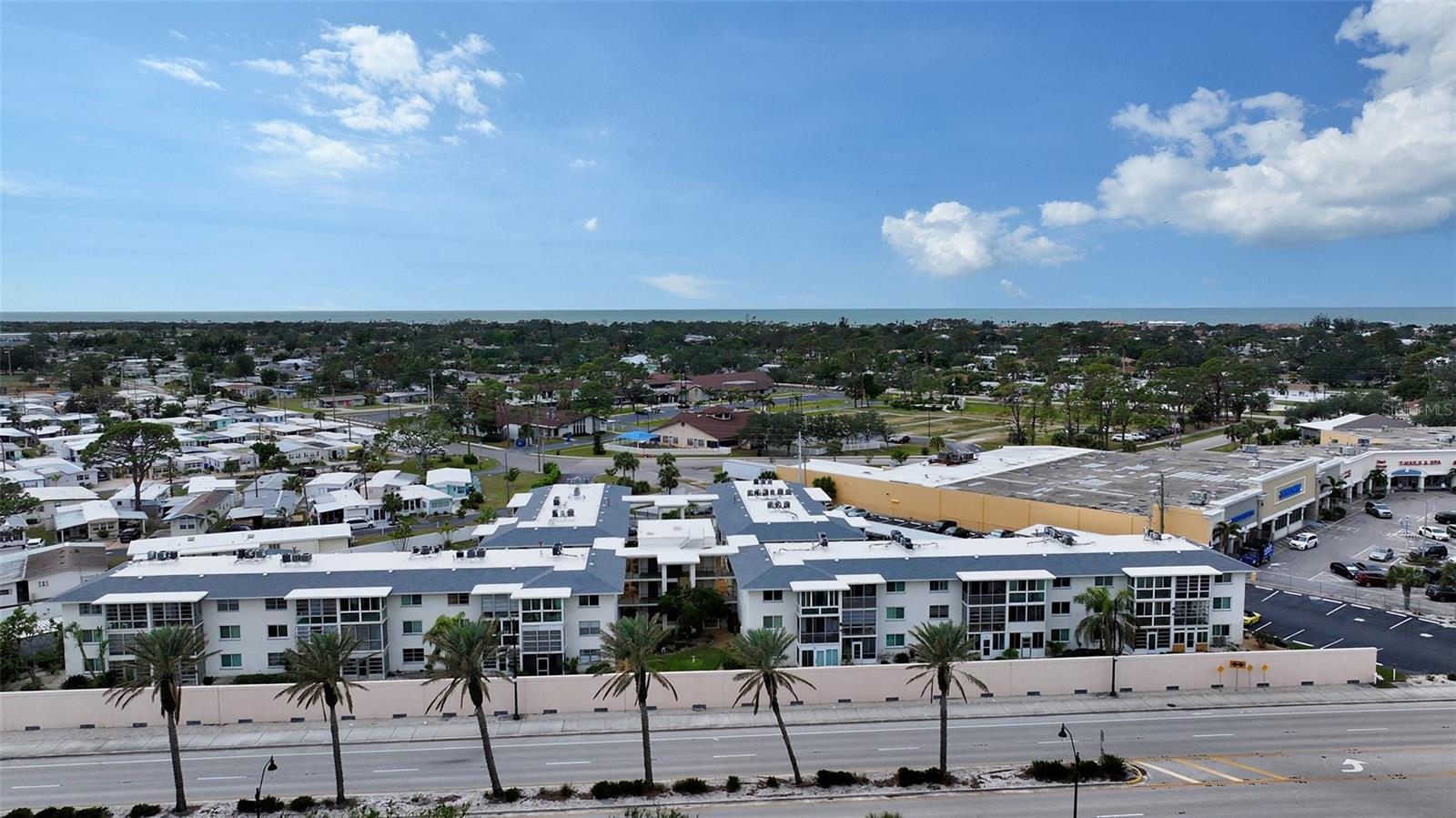 708 TAMIAMI TRAIL S 302