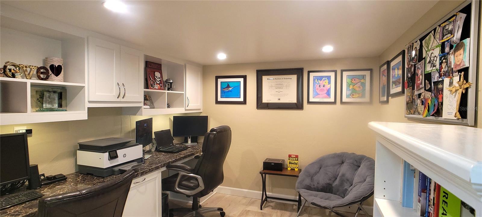 CENTRE LAKE - Residential