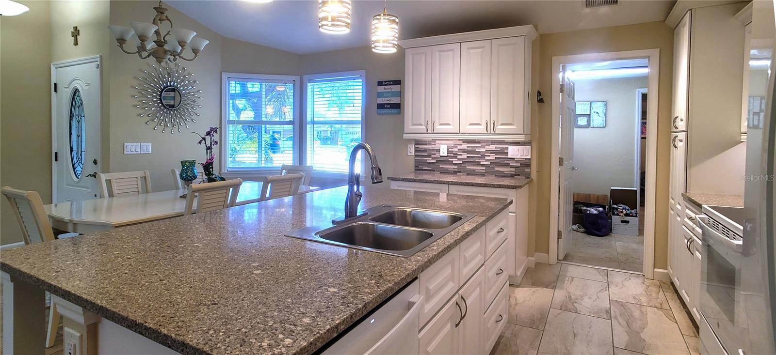 CENTRE LAKE - Residential