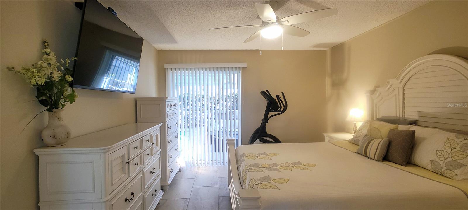 CENTRE LAKE - Residential