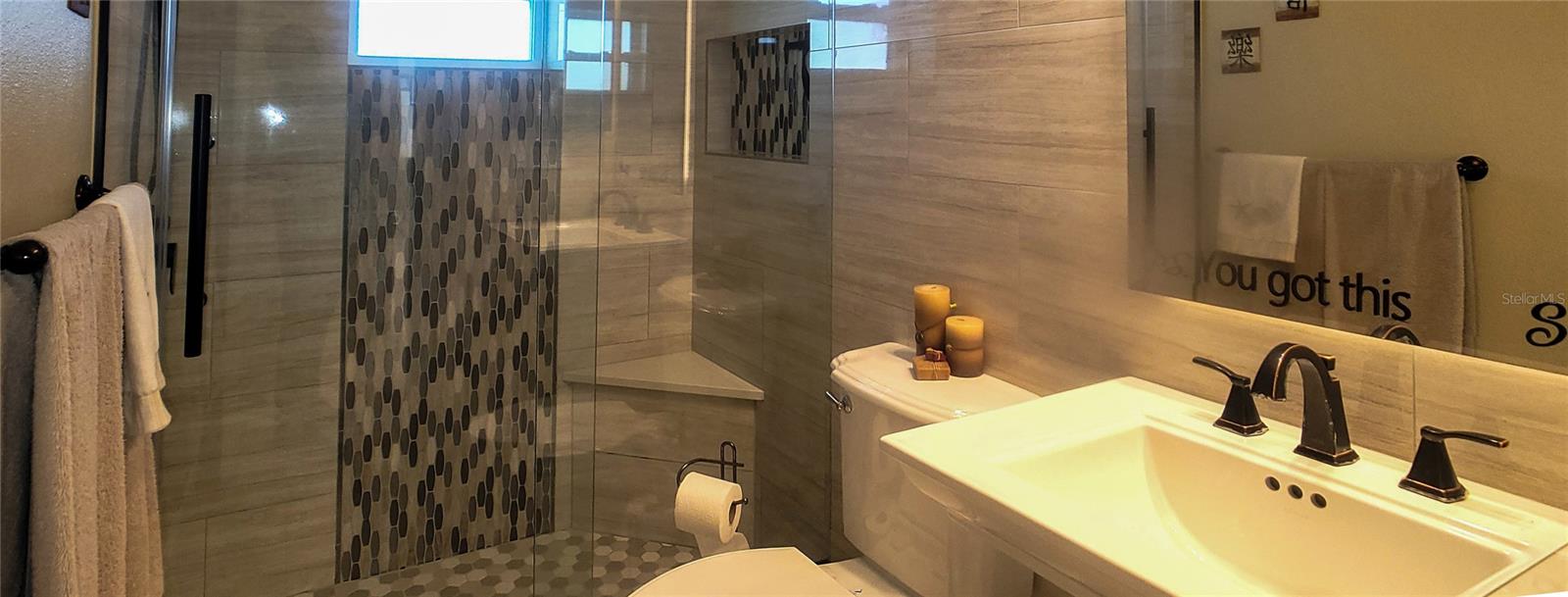 CENTRE LAKE - Residential