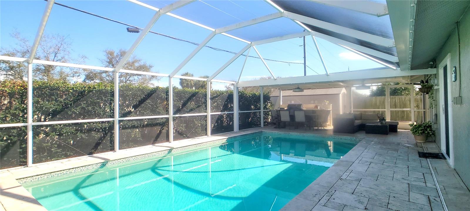 CENTRE LAKE - Residential