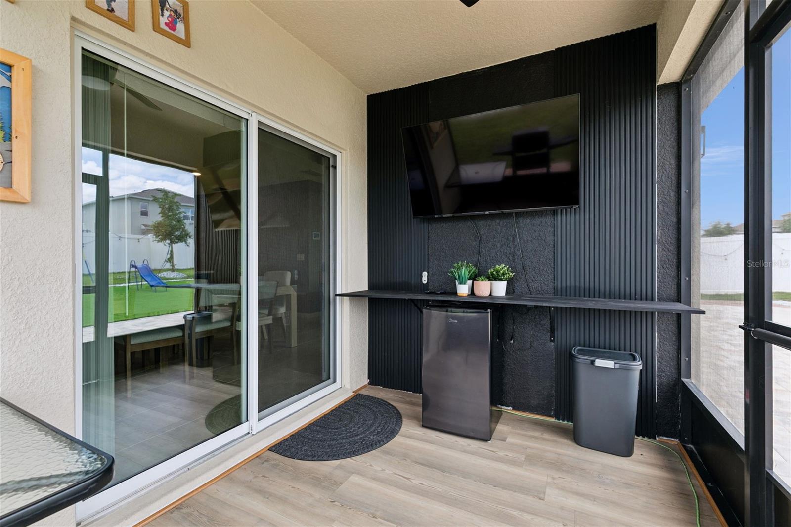 OAK POINTE - Residential