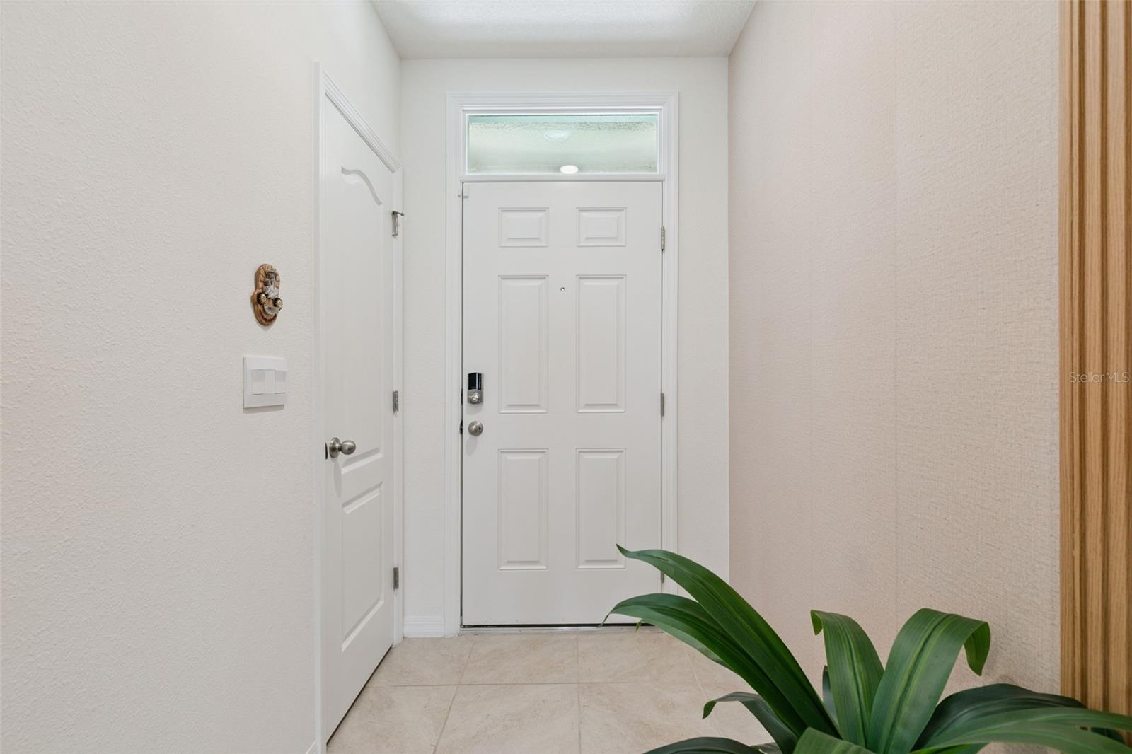 OAK POINTE - Residential