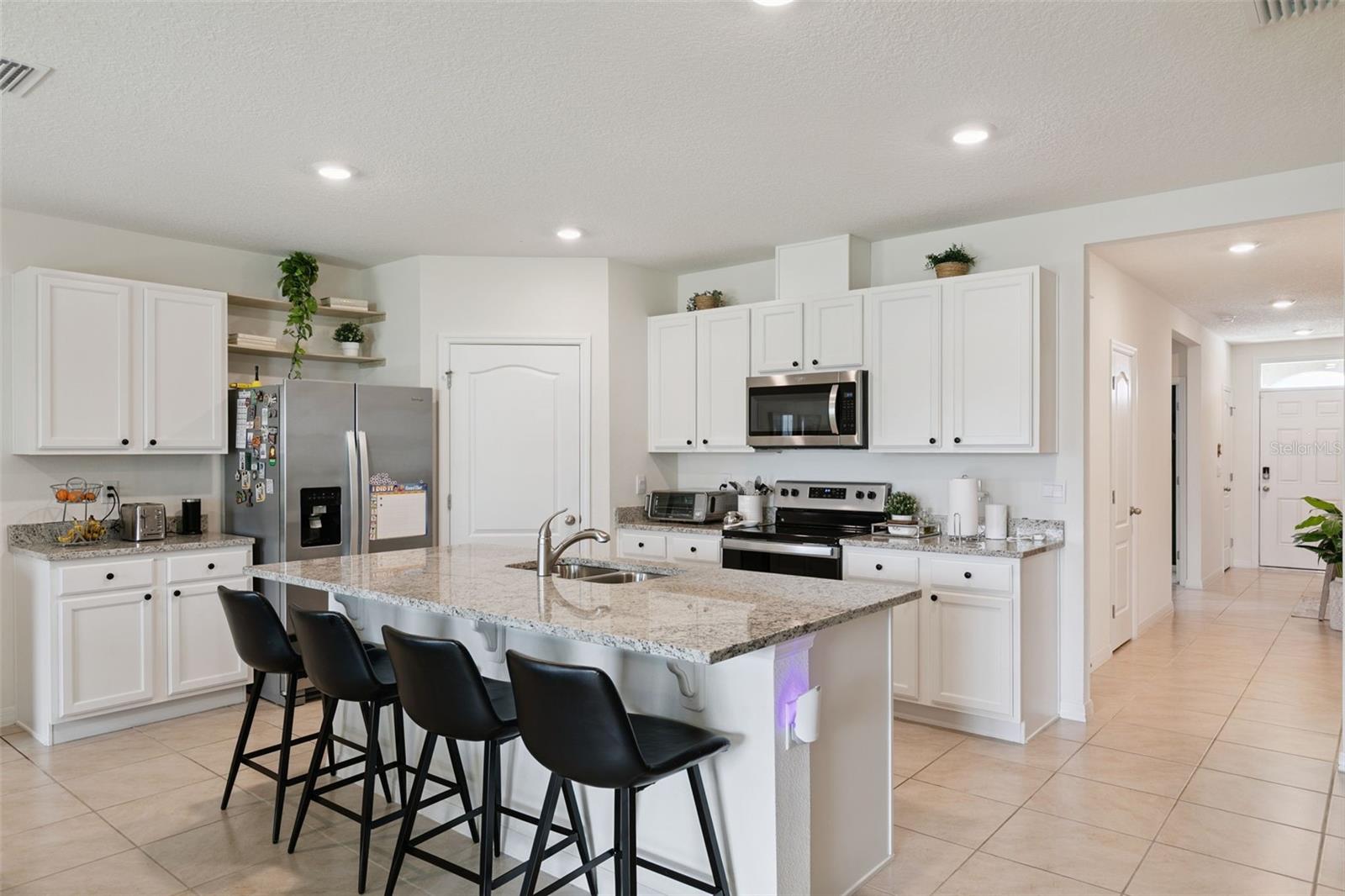 OAK POINTE - Residential