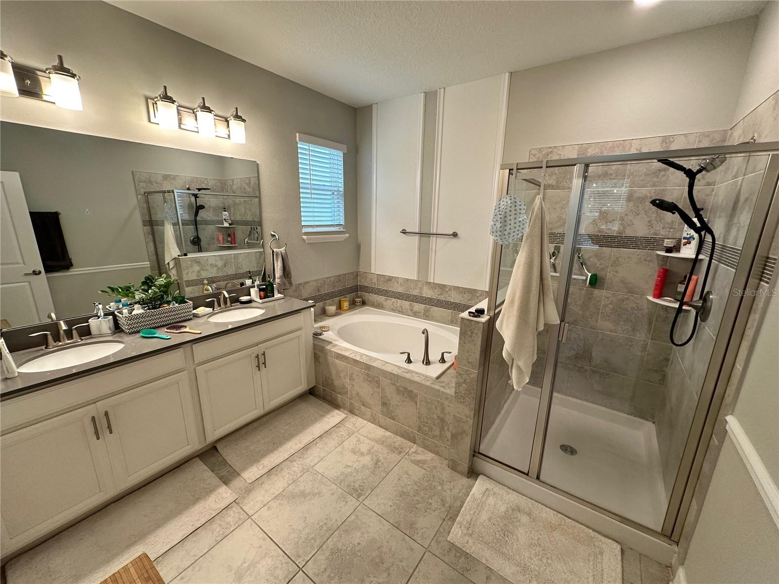 DRAYTON-PRESTON WOODS/PROVIDEN - Residential