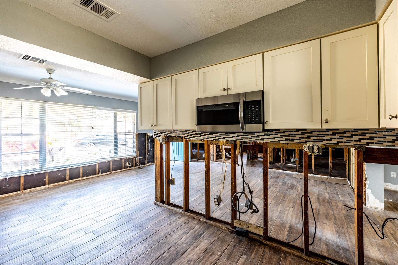 ST PETERSBURG BEACH REP - Residential