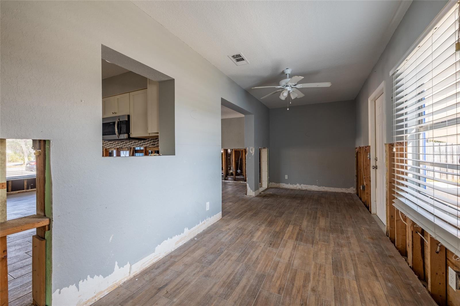 ST PETERSBURG BEACH REP - Residential