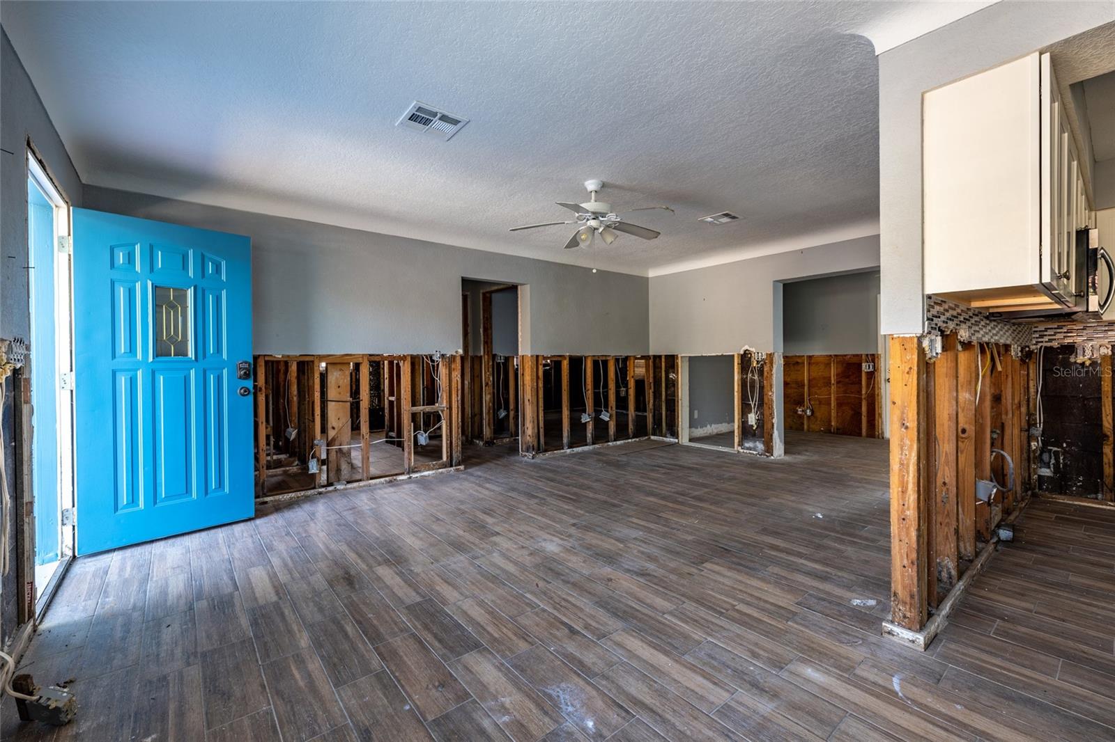 ST PETERSBURG BEACH REP - Residential