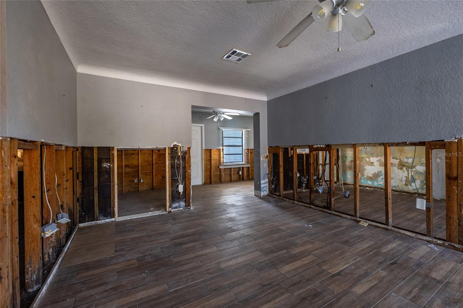 ST PETERSBURG BEACH REP - Residential