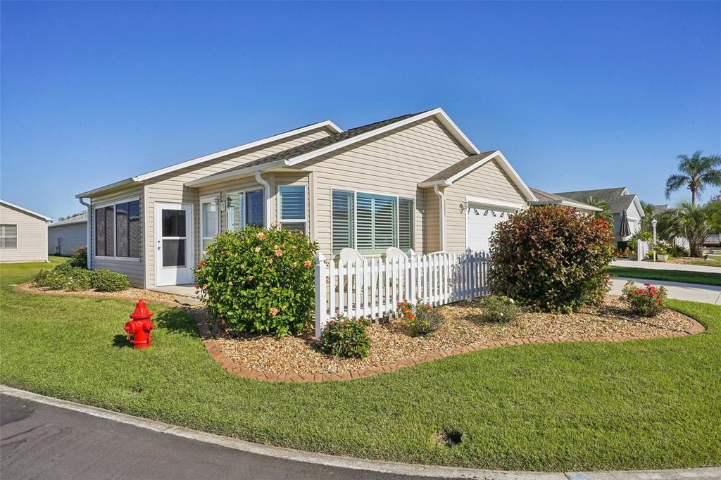 Photo of 1001 Greyford Lane, The Villages, FL 32162 (MLS # G5099137)