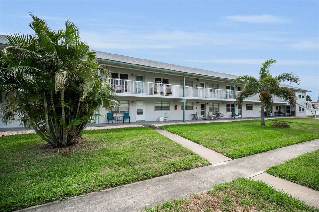 Photo of 5227 81st Lane N #22, St Petersburg, FL 33709 (MLS # TB8493395)