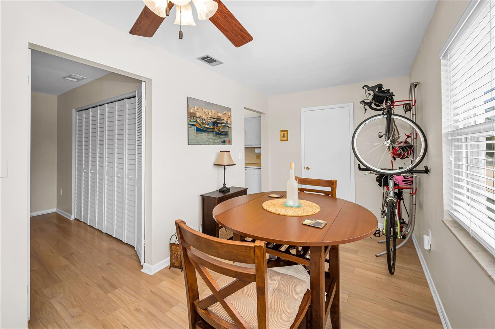 PARADISE SHORES - Residential