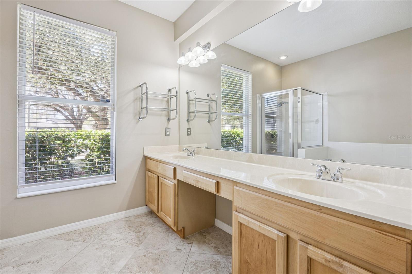 ADMIRAL POINTE - Residential