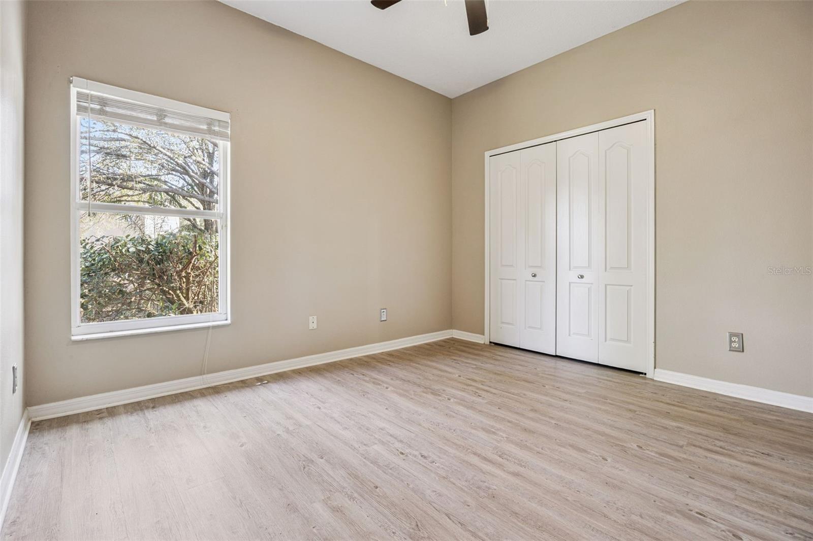 ADMIRAL POINTE - Residential