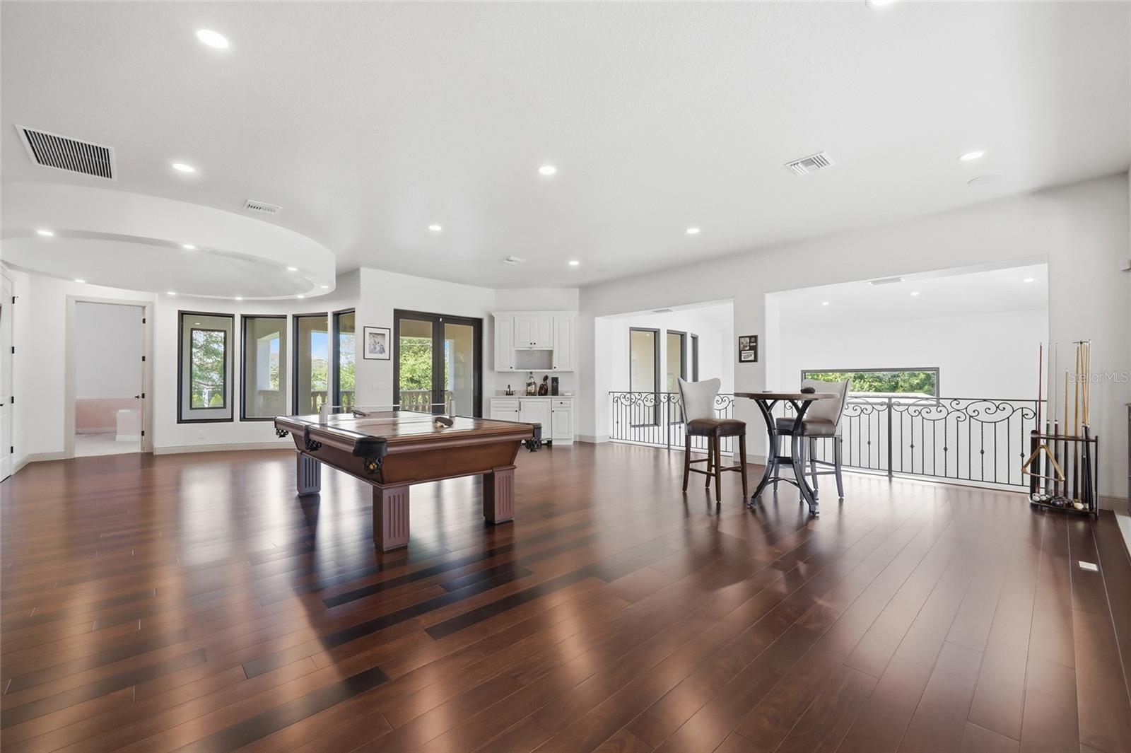 CHAINE DE LAC - Residential