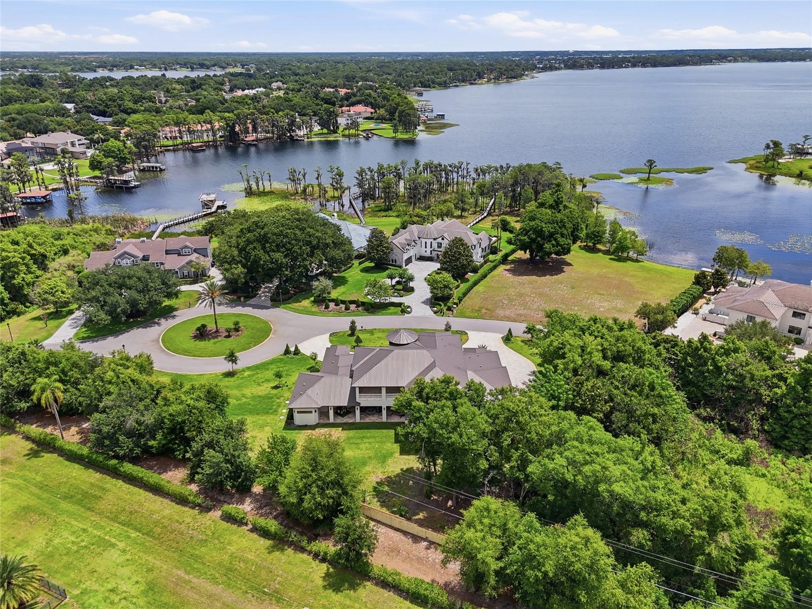 CHAINE DE LAC - Residential