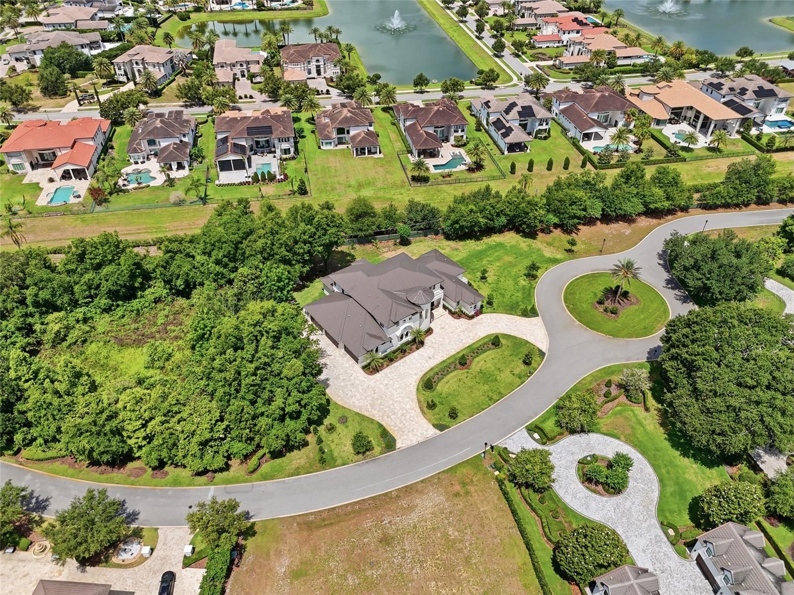 CHAINE DE LAC - Residential