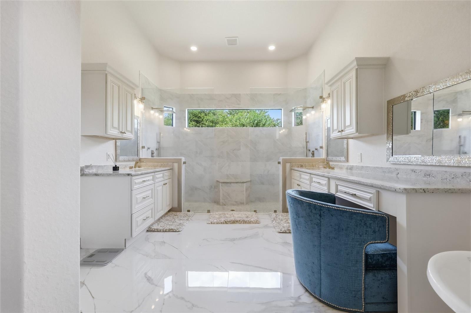 CHAINE DE LAC - Residential