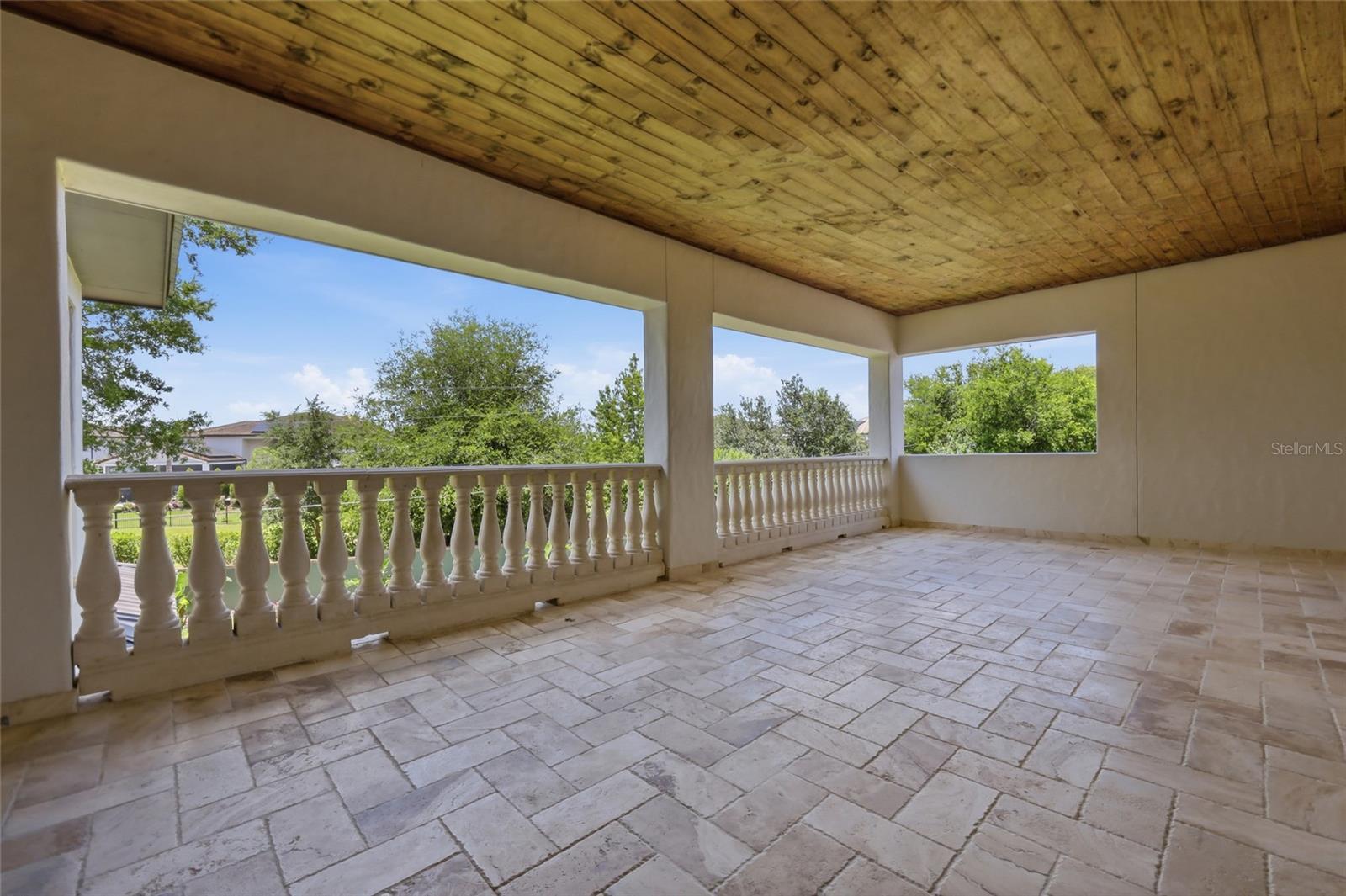 CHAINE DE LAC - Residential