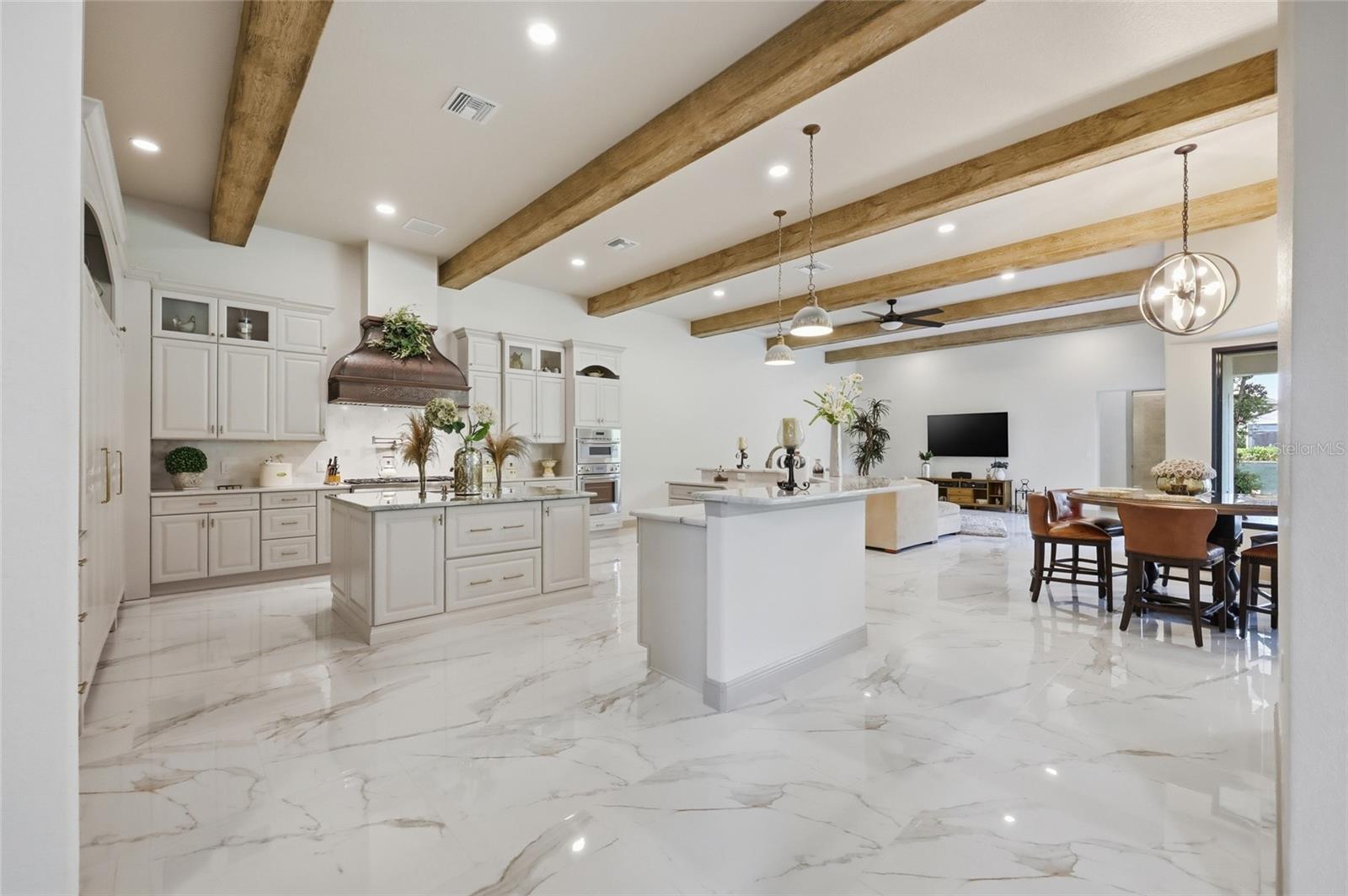 CHAINE DE LAC - Residential