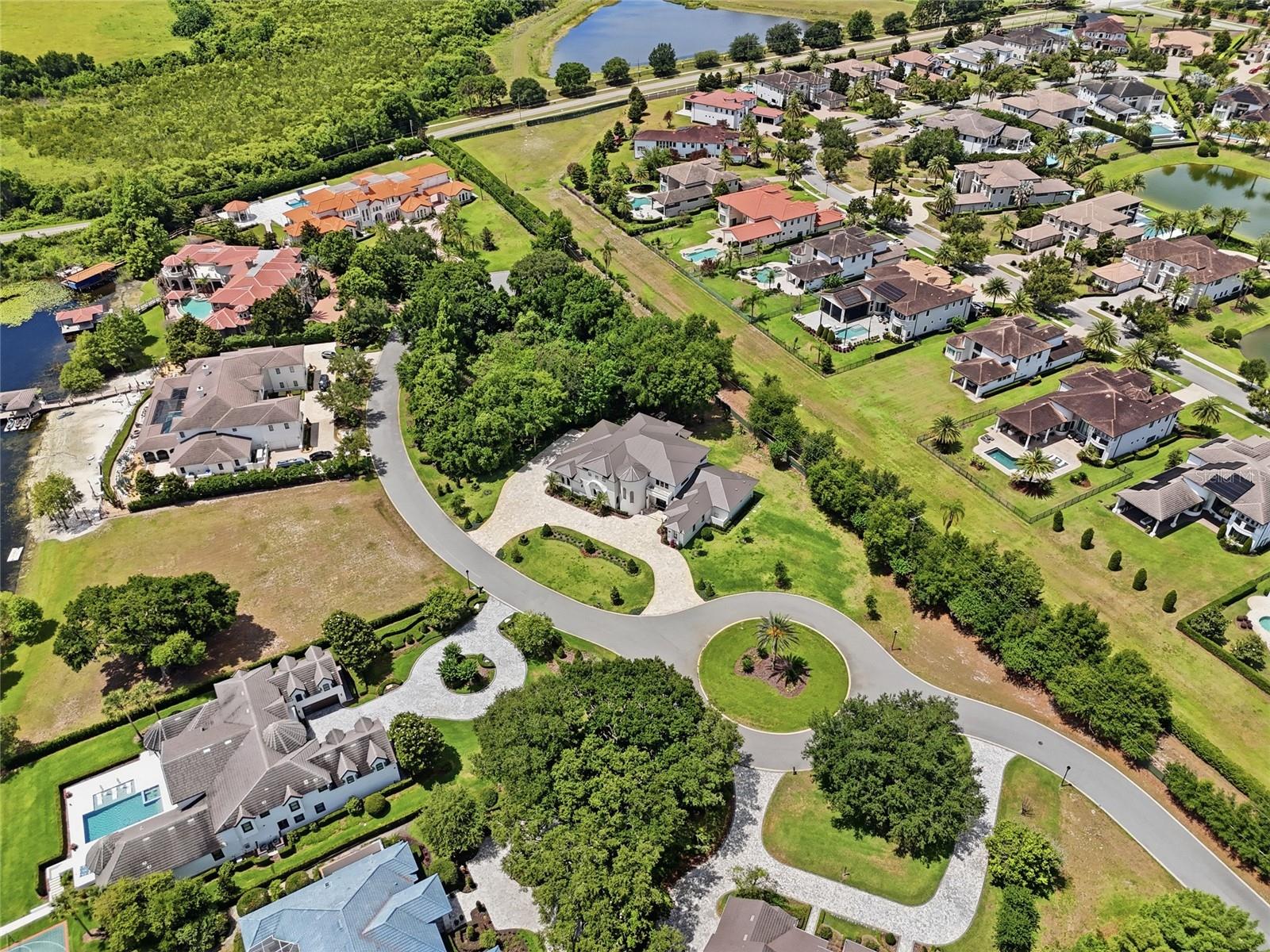 CHAINE DE LAC - Residential