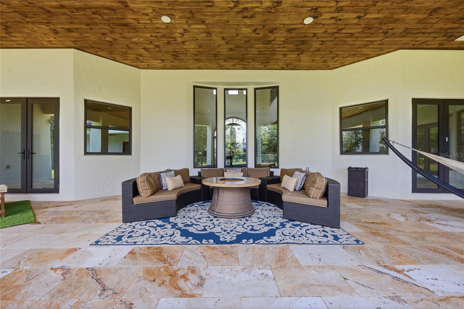 CHAINE DE LAC - Residential