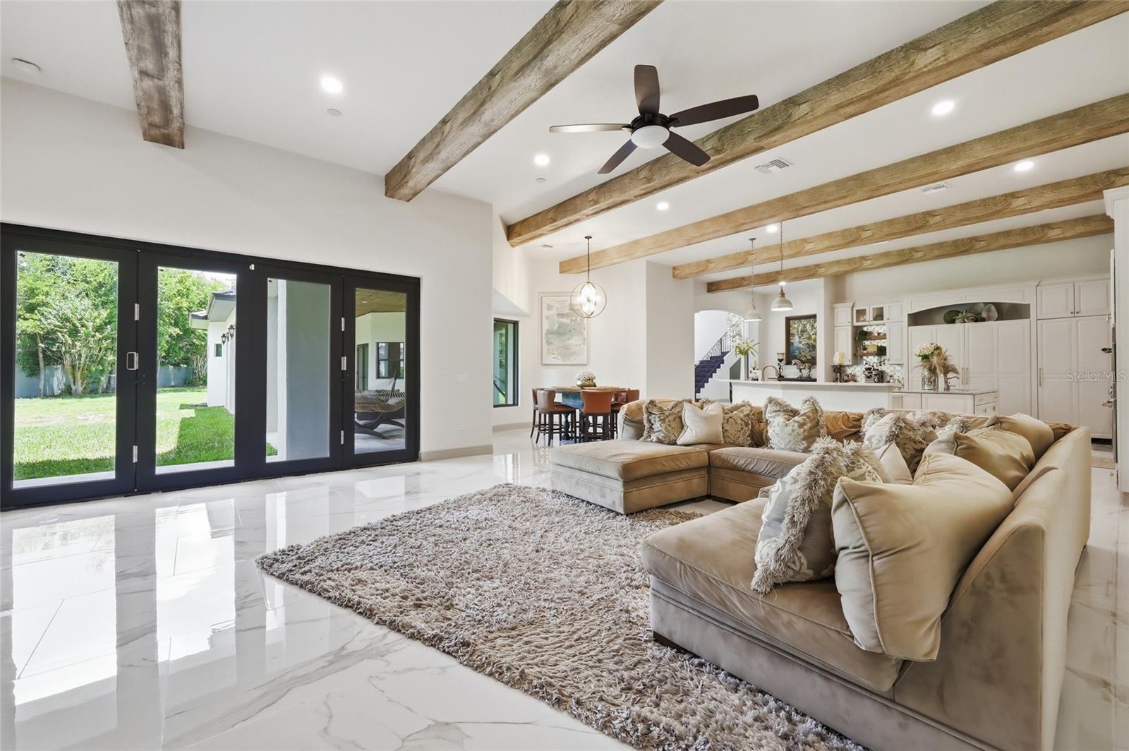 CHAINE DE LAC - Residential