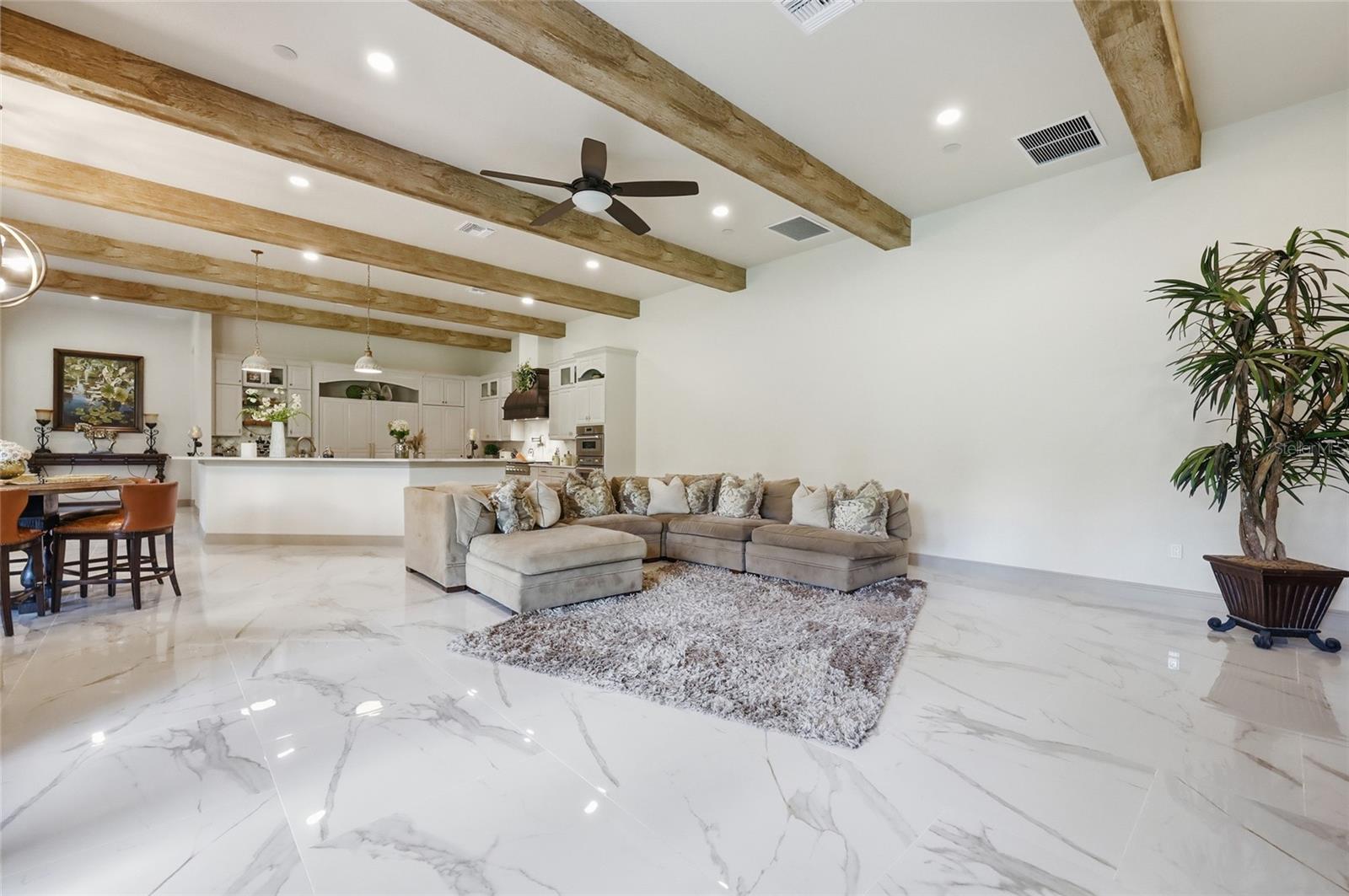 CHAINE DE LAC - Residential
