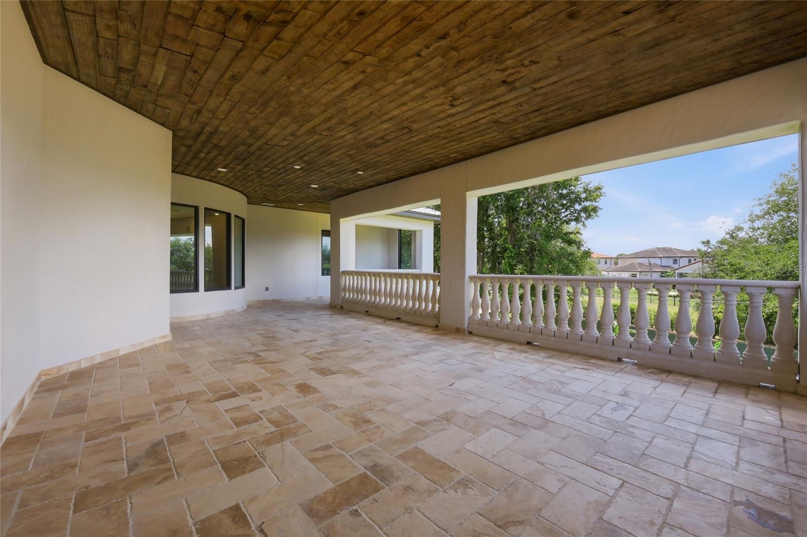 CHAINE DE LAC - Residential