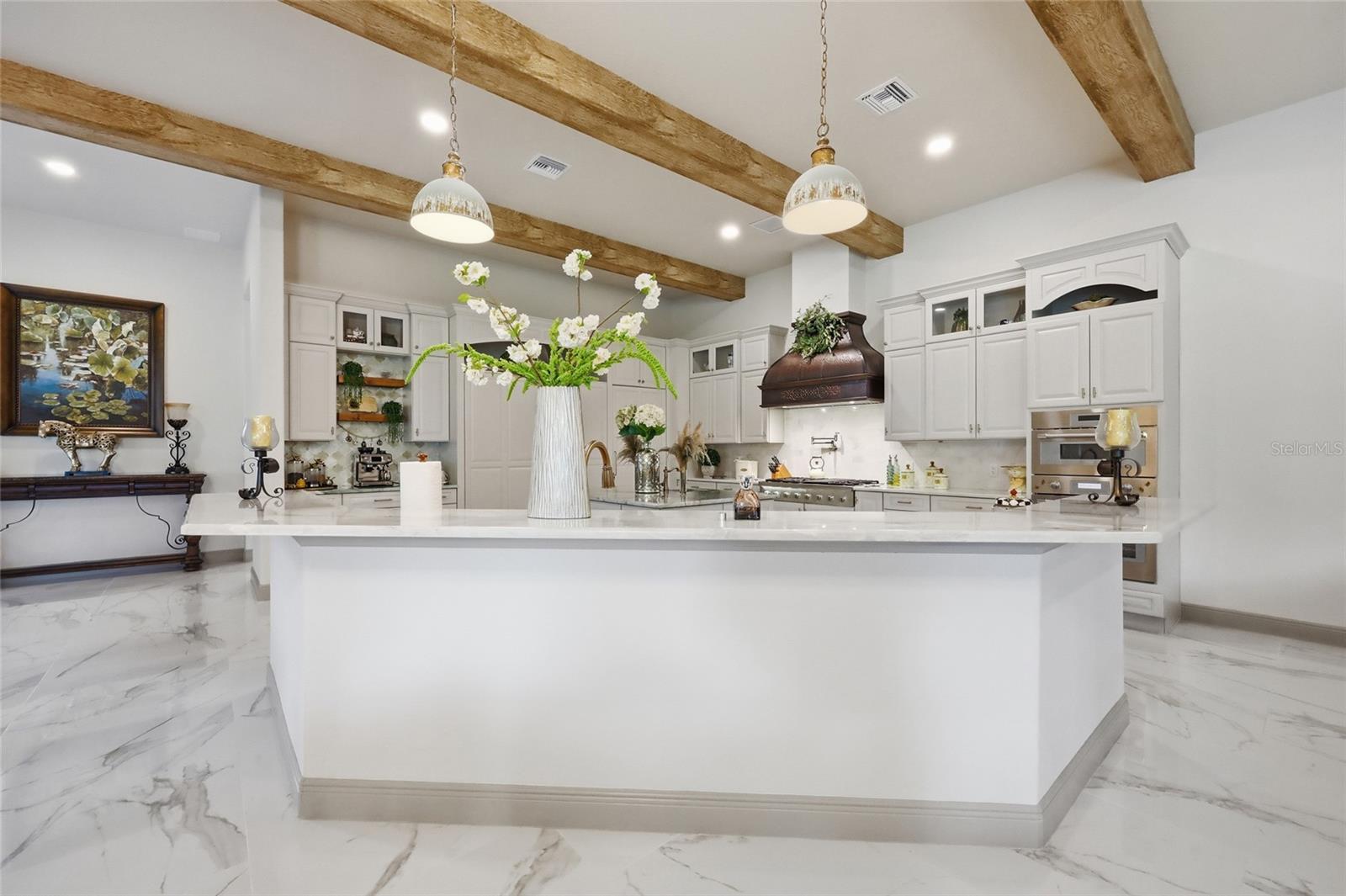 CHAINE DE LAC - Residential