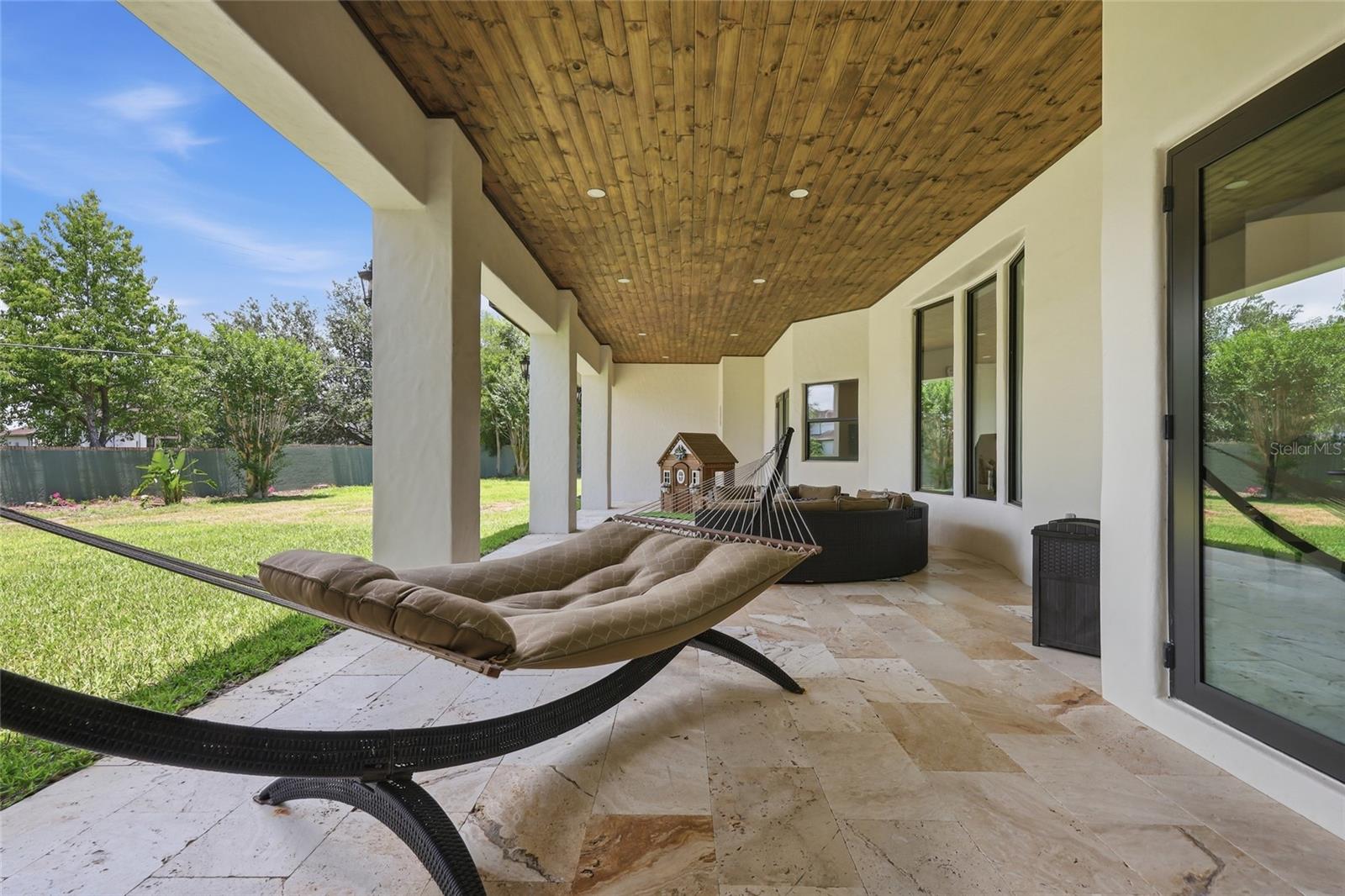CHAINE DE LAC - Residential
