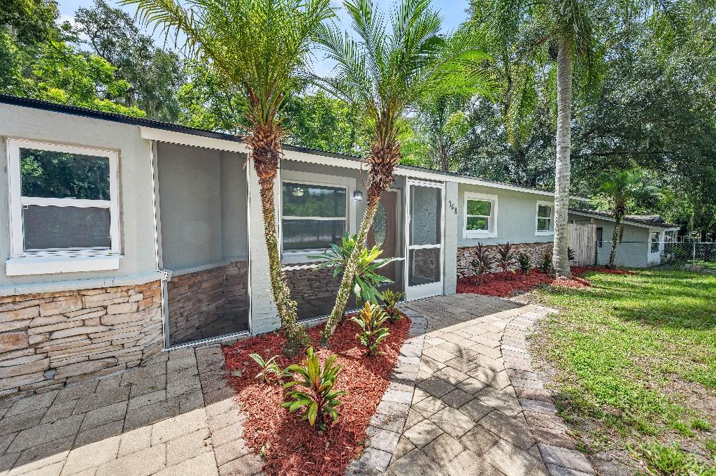 DELAND E 160 FT BLK 142 - Residential