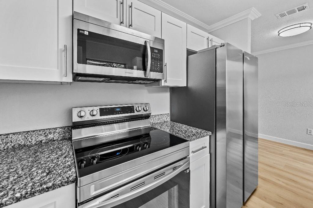 DELAND E 160 FT BLK 142 - Residential