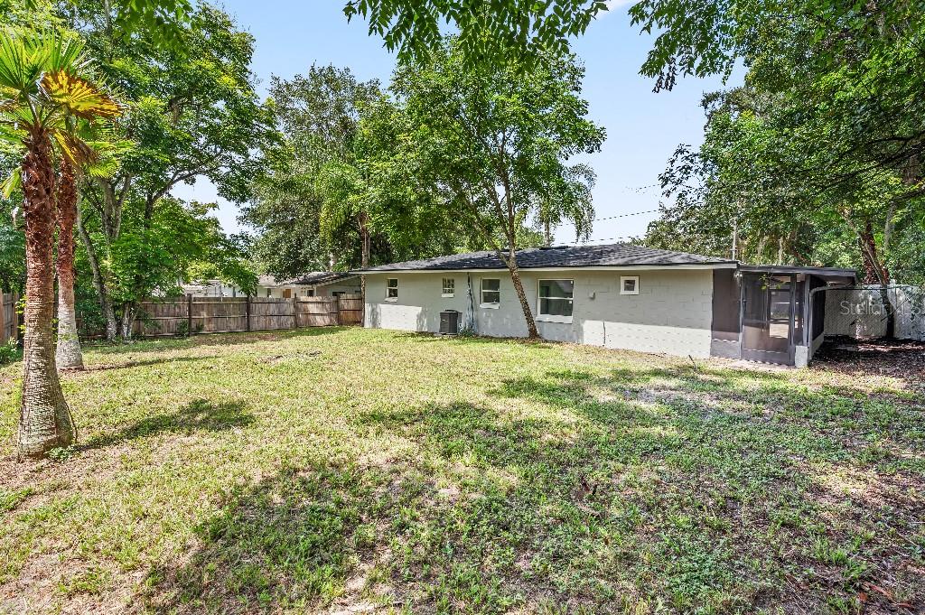 DELAND E 160 FT BLK 142 - Residential