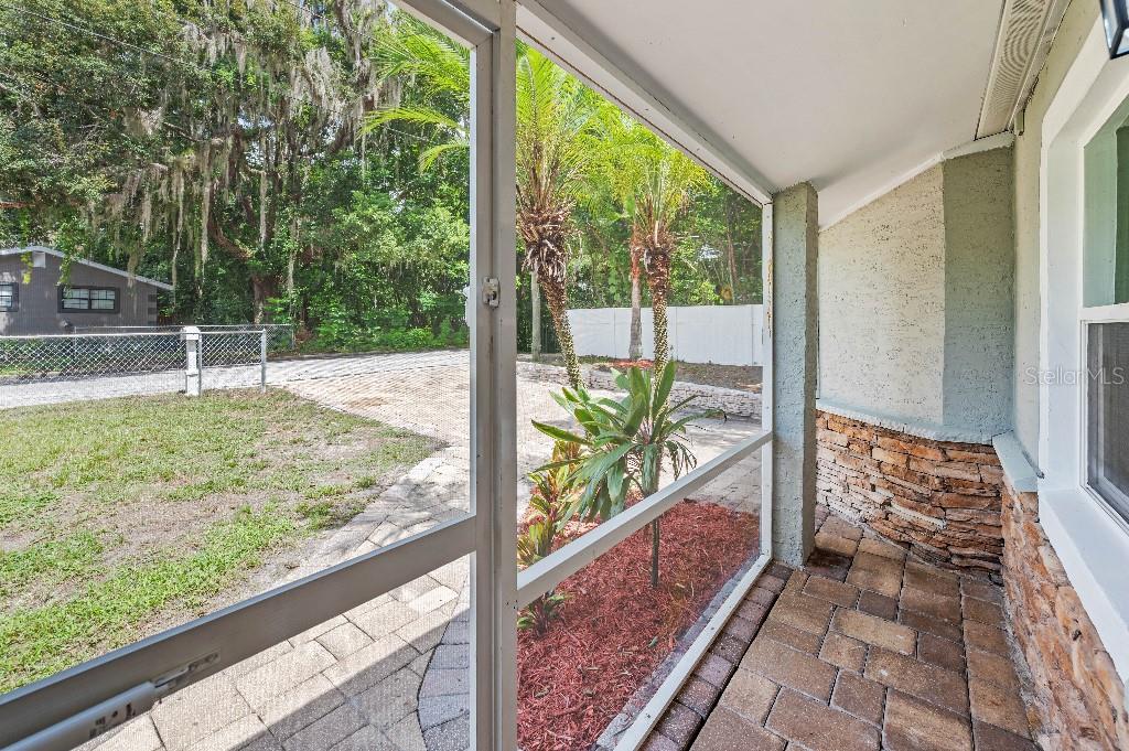 DELAND E 160 FT BLK 142 - Residential
