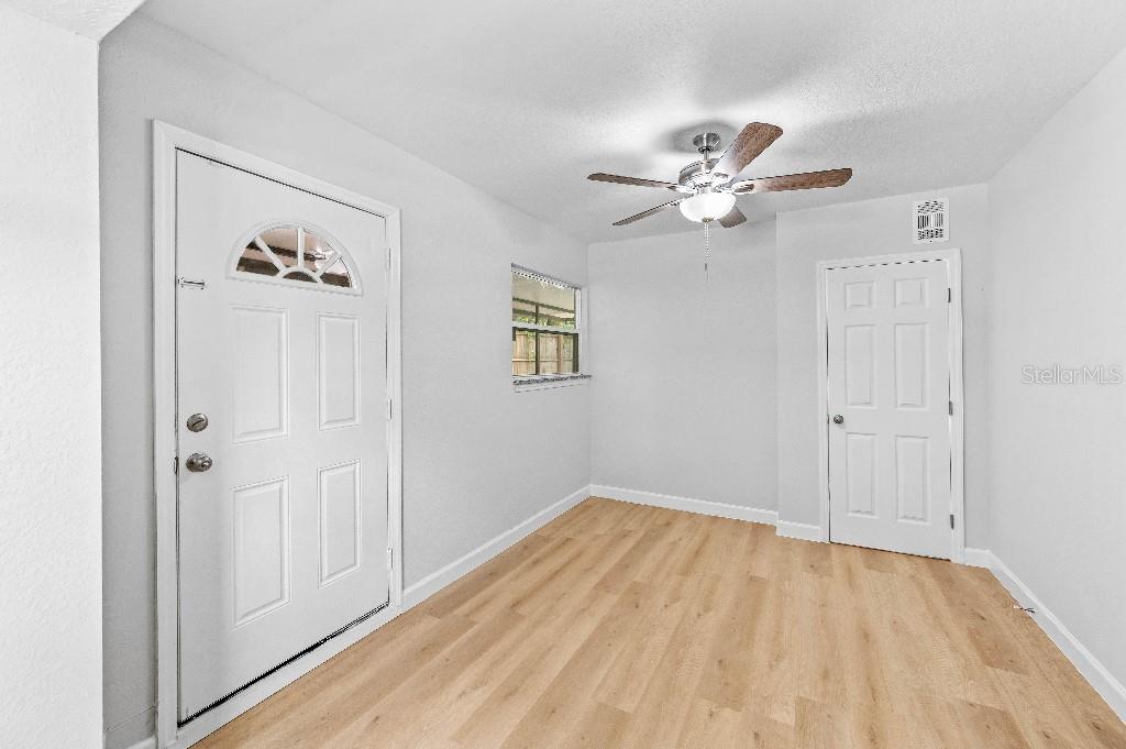 DELAND E 160 FT BLK 142 - Residential