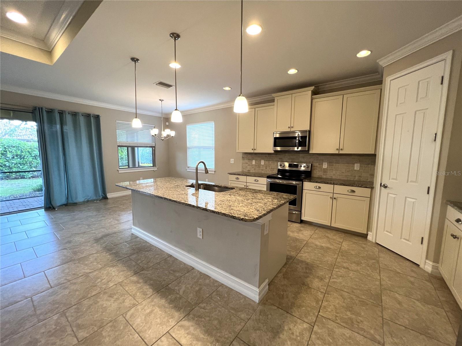 120 VENTOSA PLACE