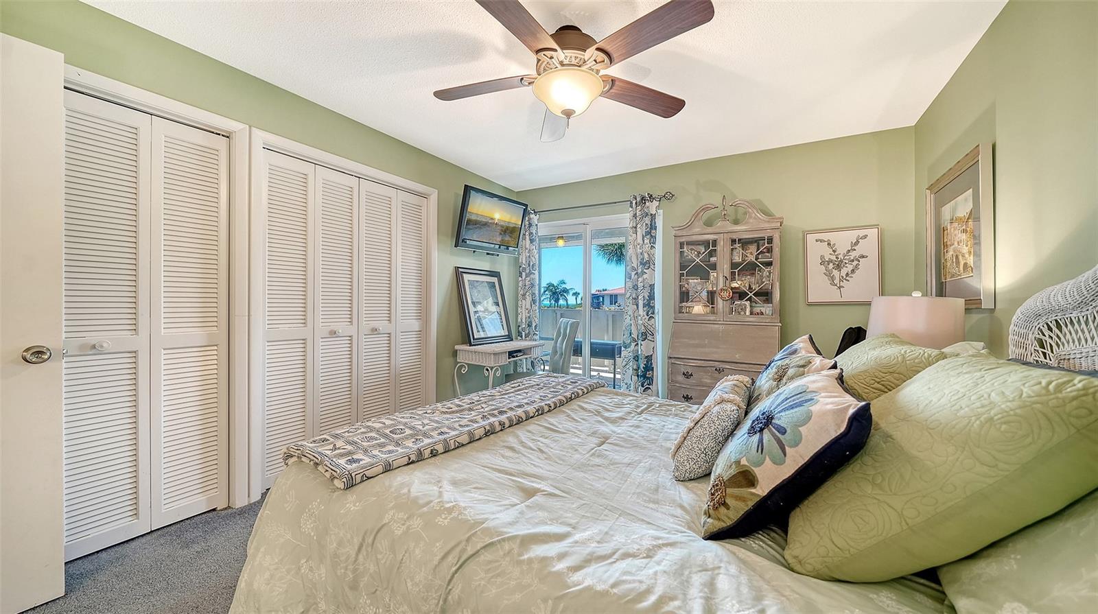 WHITNEY BEACH - Residential