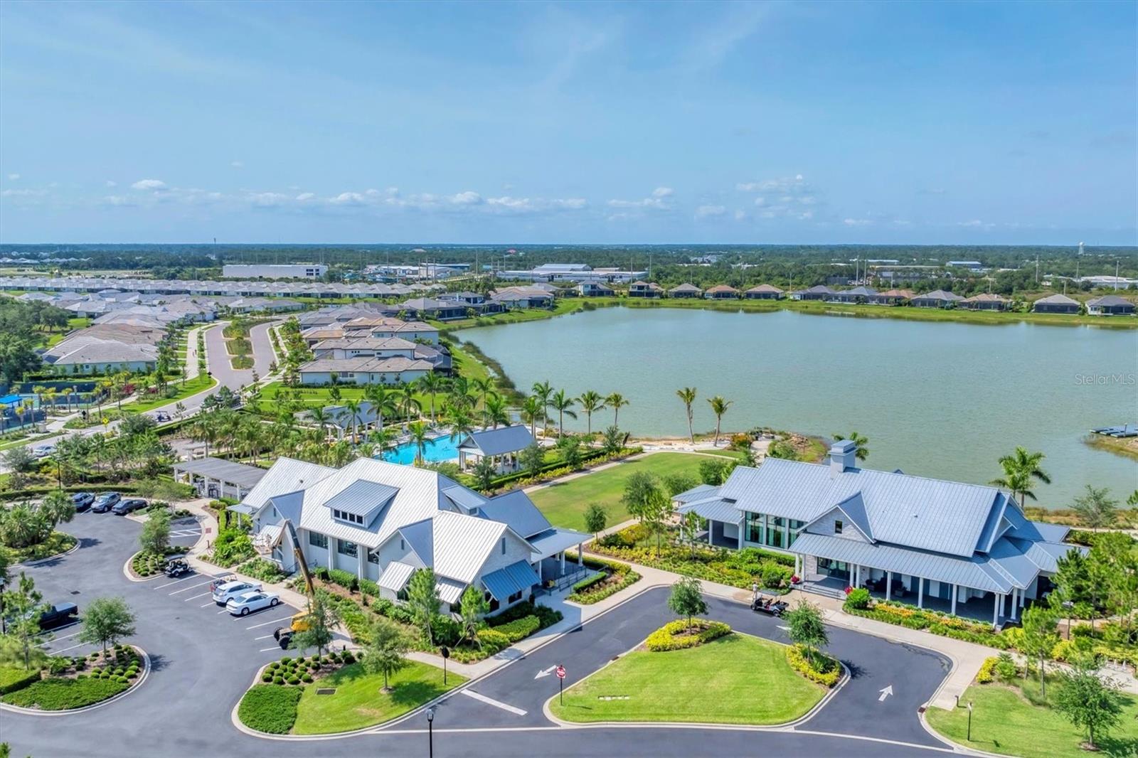 LAKEHOUSE COVE/WATERSIDE PH 1 - Residential