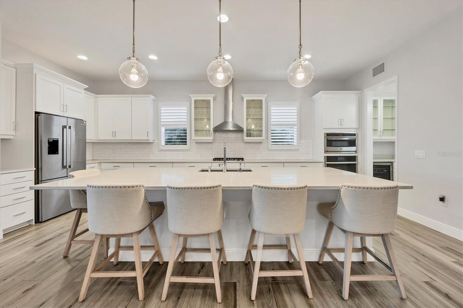 LAKEHOUSE COVE/WATERSIDE PH 1 - Residential