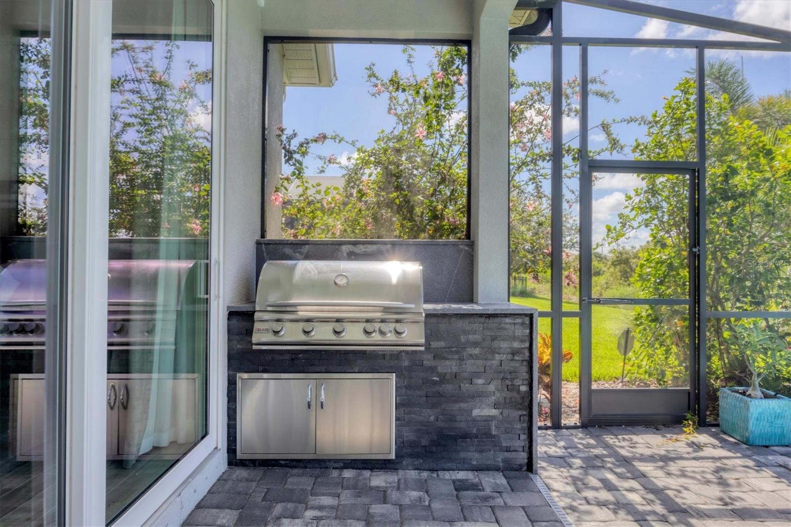 LAKEHOUSE COVE/WATERSIDE PH 1 - Residential