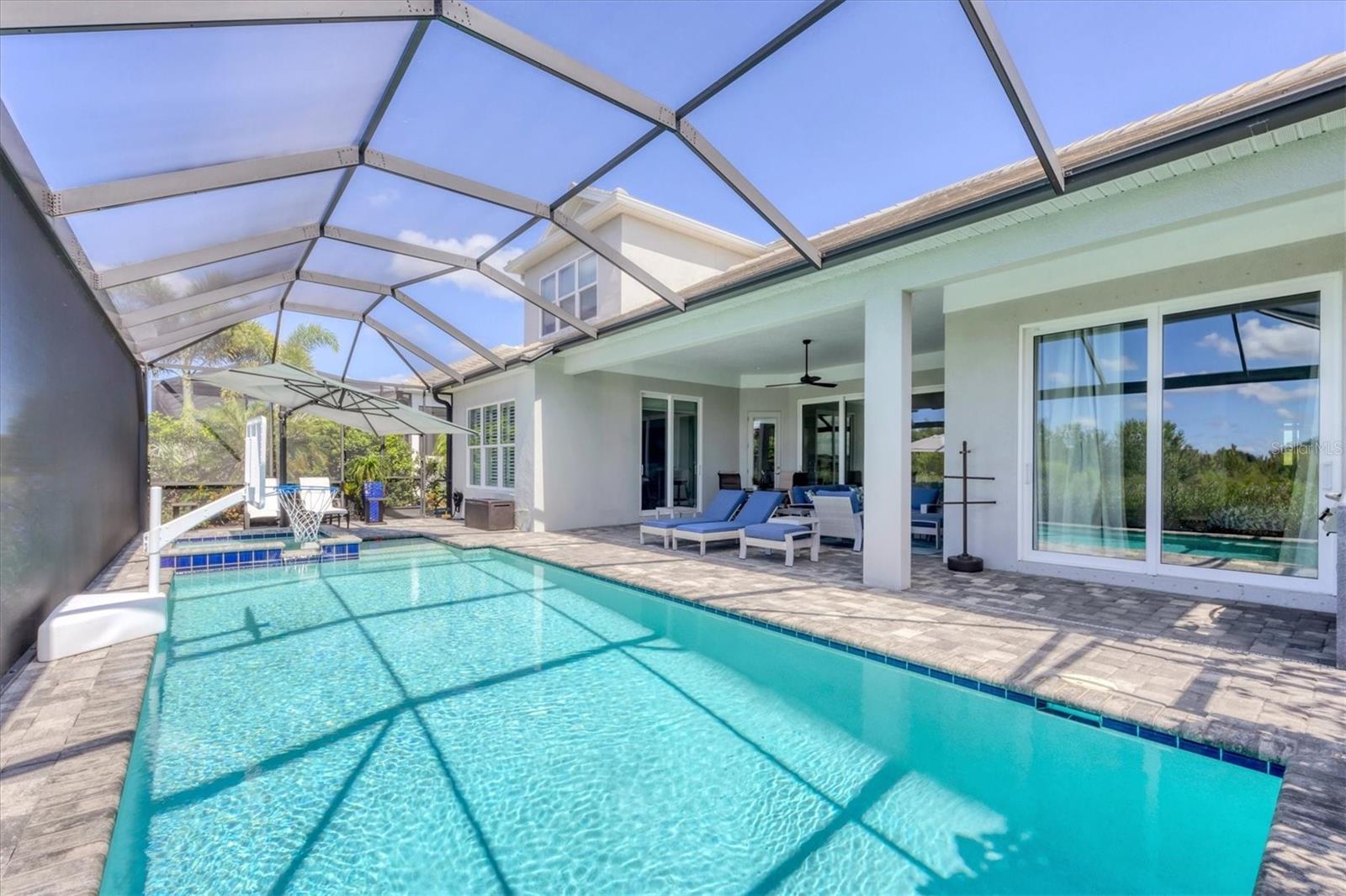 LAKEHOUSE COVE/WATERSIDE PH 1 - Residential