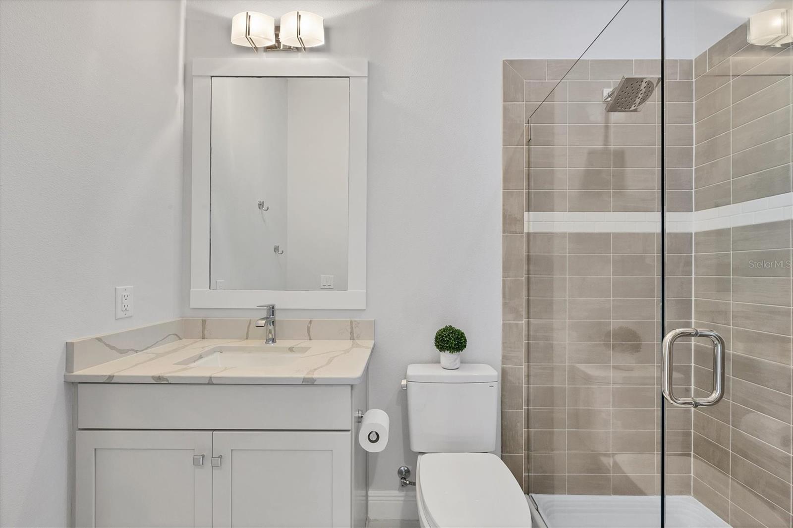 LAKEHOUSE COVE/WATERSIDE PH 1 - Residential