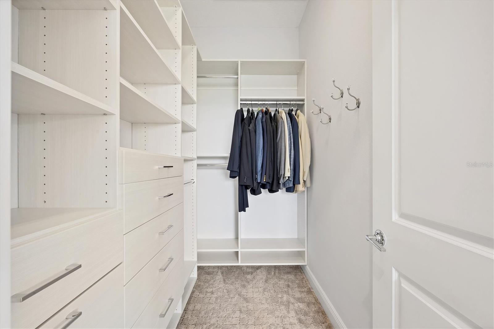 LAKEHOUSE COVE/WATERSIDE PH 1 - Residential